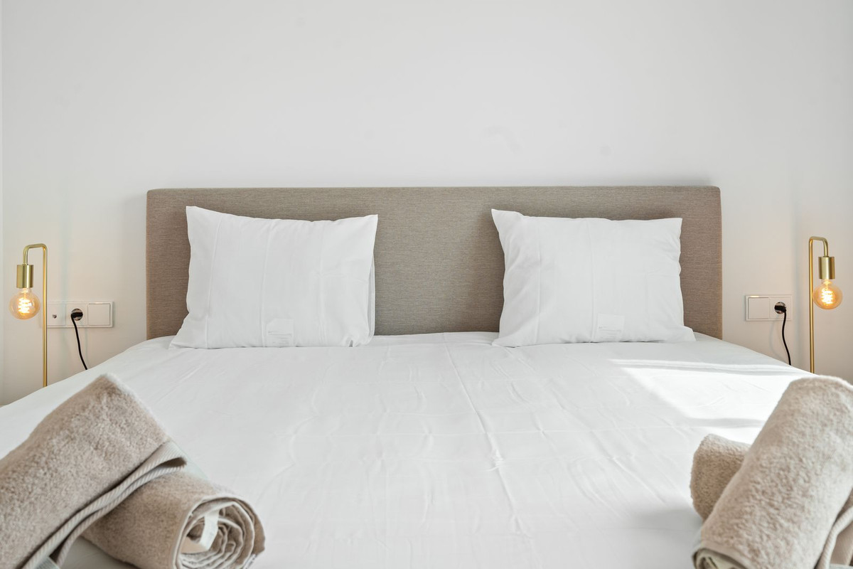 Se vende Apartamento en Planta Última de 3 dormitorios en Costa Del Sol, Málaga, España