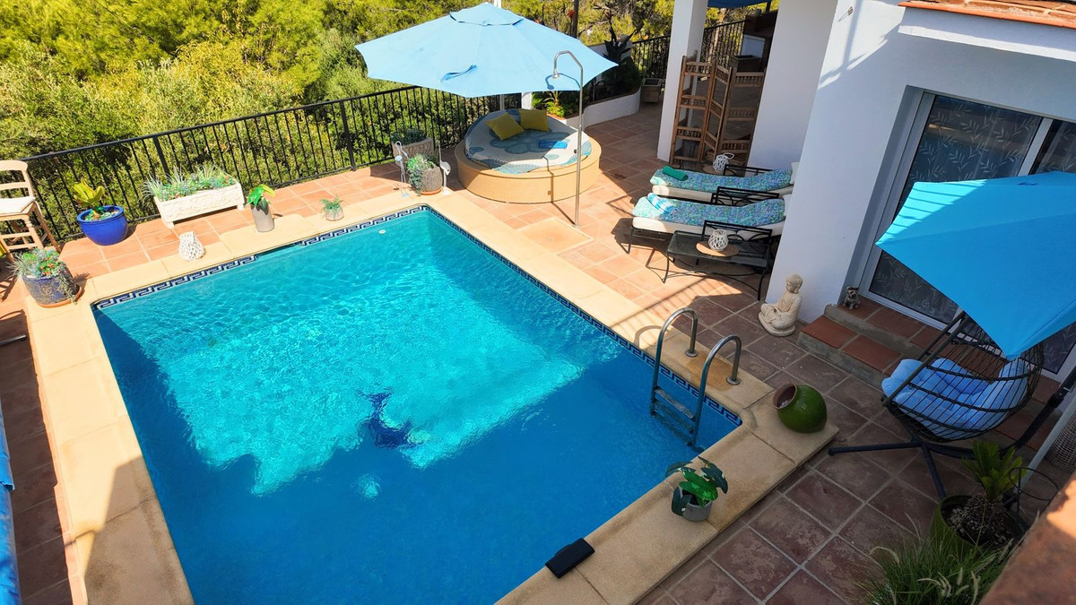 Se vende Villa - Chalet de 6 dormitorios en Costa Del Sol, Málaga, España