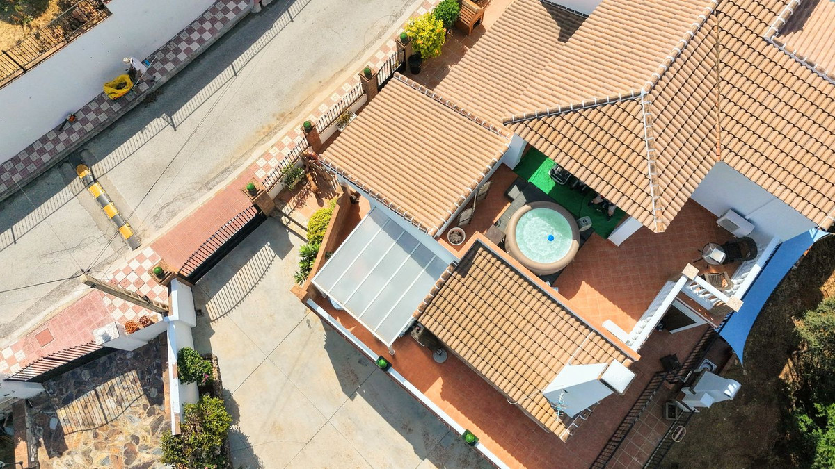 Se vende Villa - Chalet de 6 dormitorios en Costa Del Sol, Málaga, España