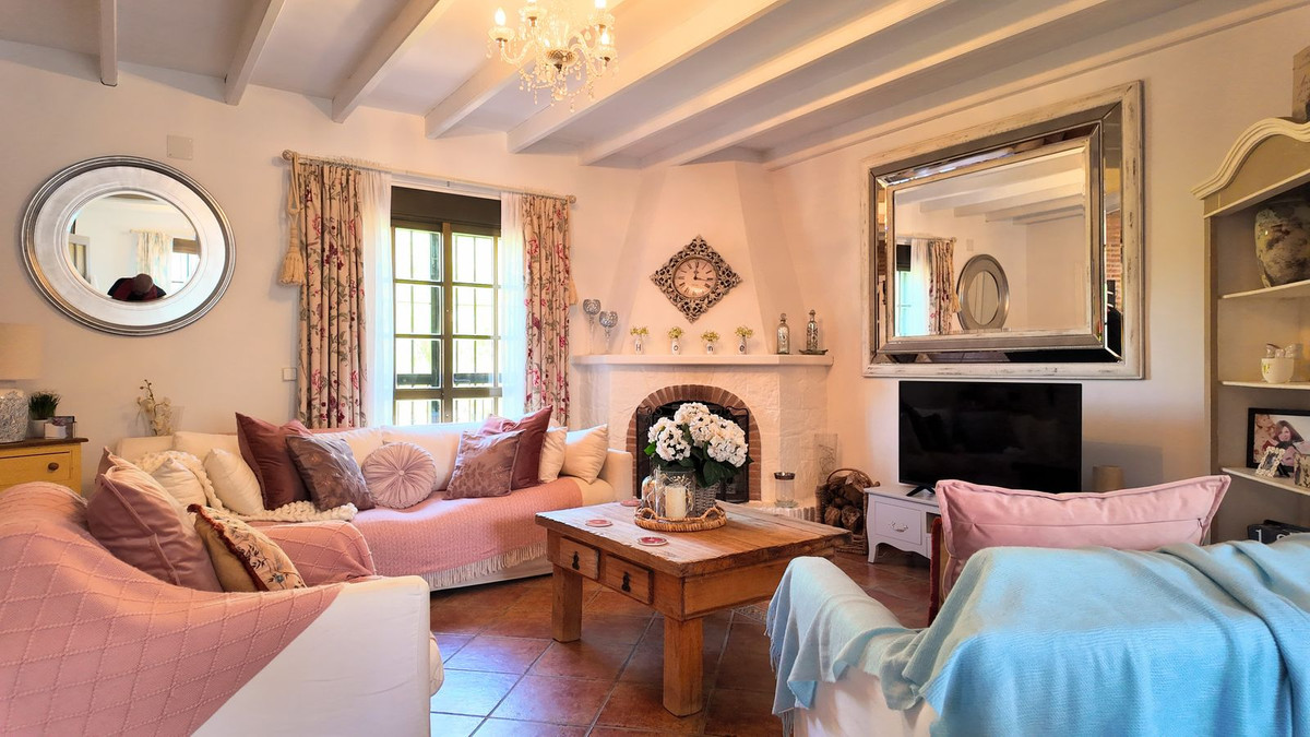 Se vende Villa - Chalet de 6 dormitorios en Costa Del Sol, Málaga, España