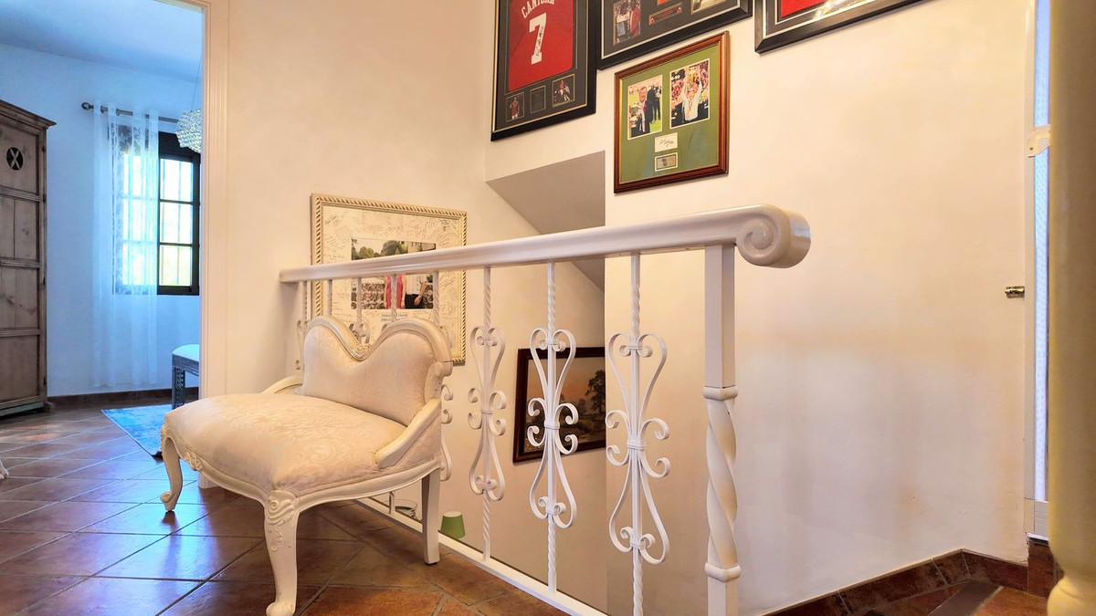 Se vende Villa - Chalet de 6 dormitorios en Costa Del Sol, Málaga, España