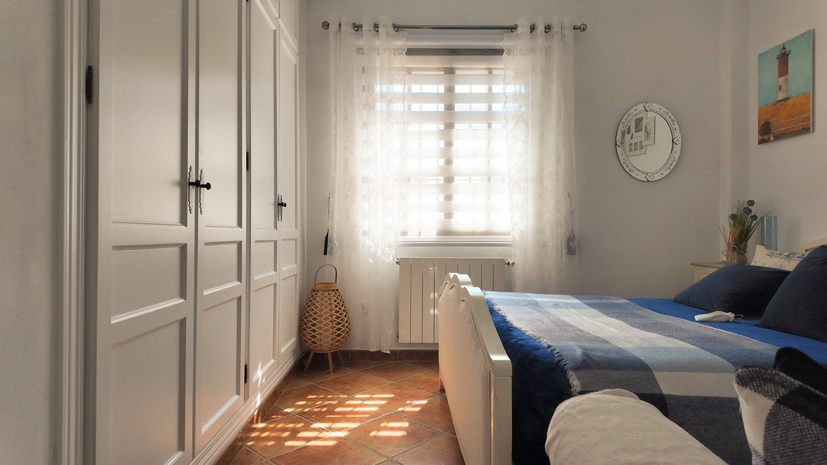 Se vende Villa - Chalet de 6 dormitorios en Costa Del Sol, Málaga, España