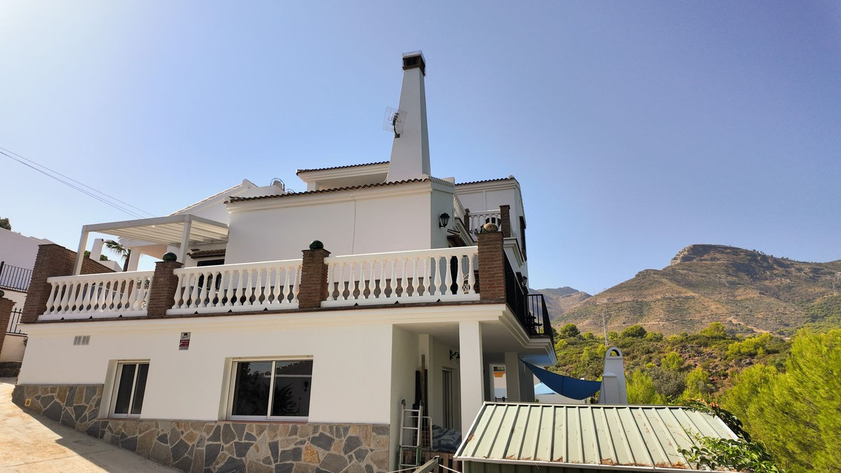 Se vende Villa - Chalet de 6 dormitorios en Costa Del Sol, Málaga, España