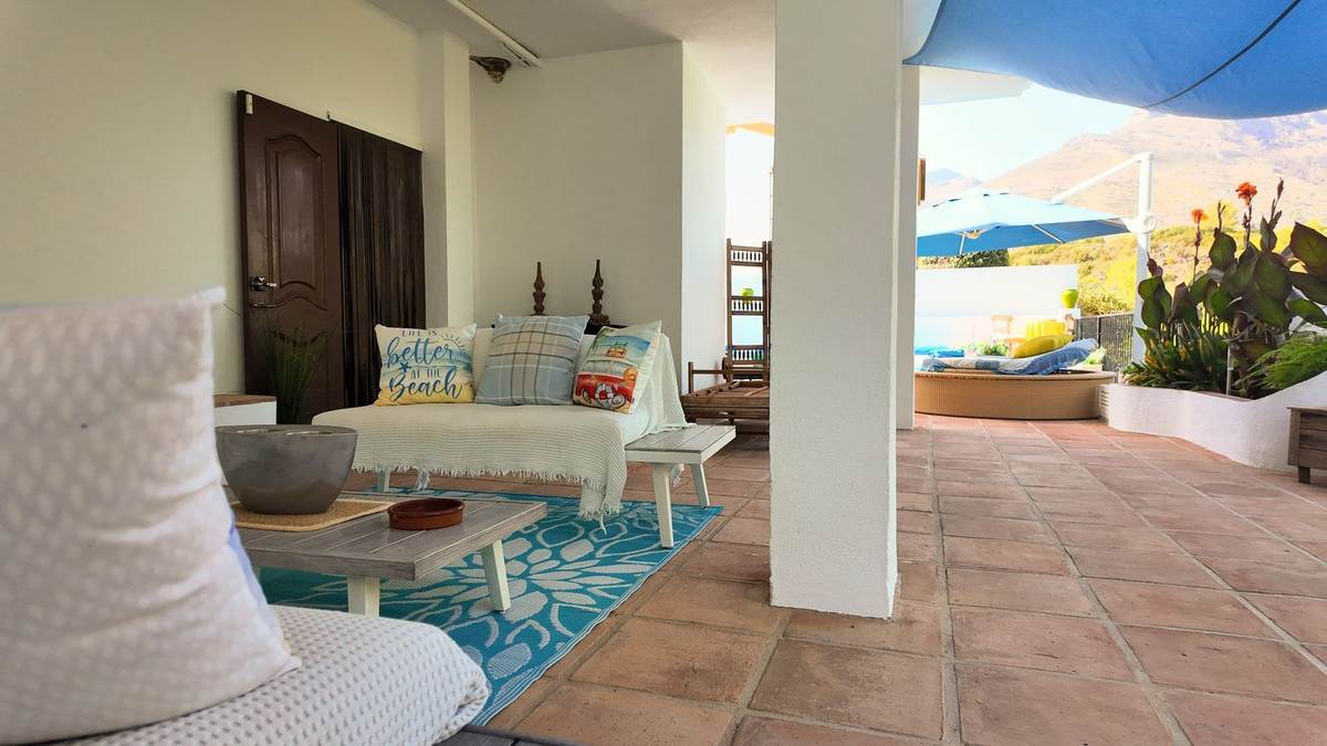 Se vende Villa - Chalet de 6 dormitorios en Costa Del Sol, Málaga, España