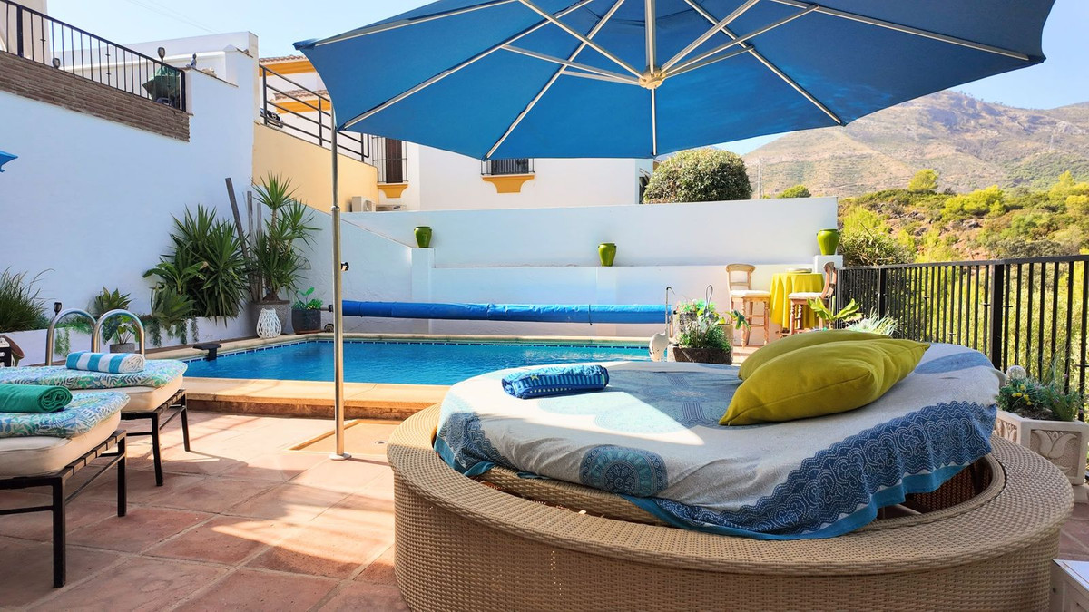 Se vende Villa - Chalet de 6 dormitorios en Costa Del Sol, Málaga, España