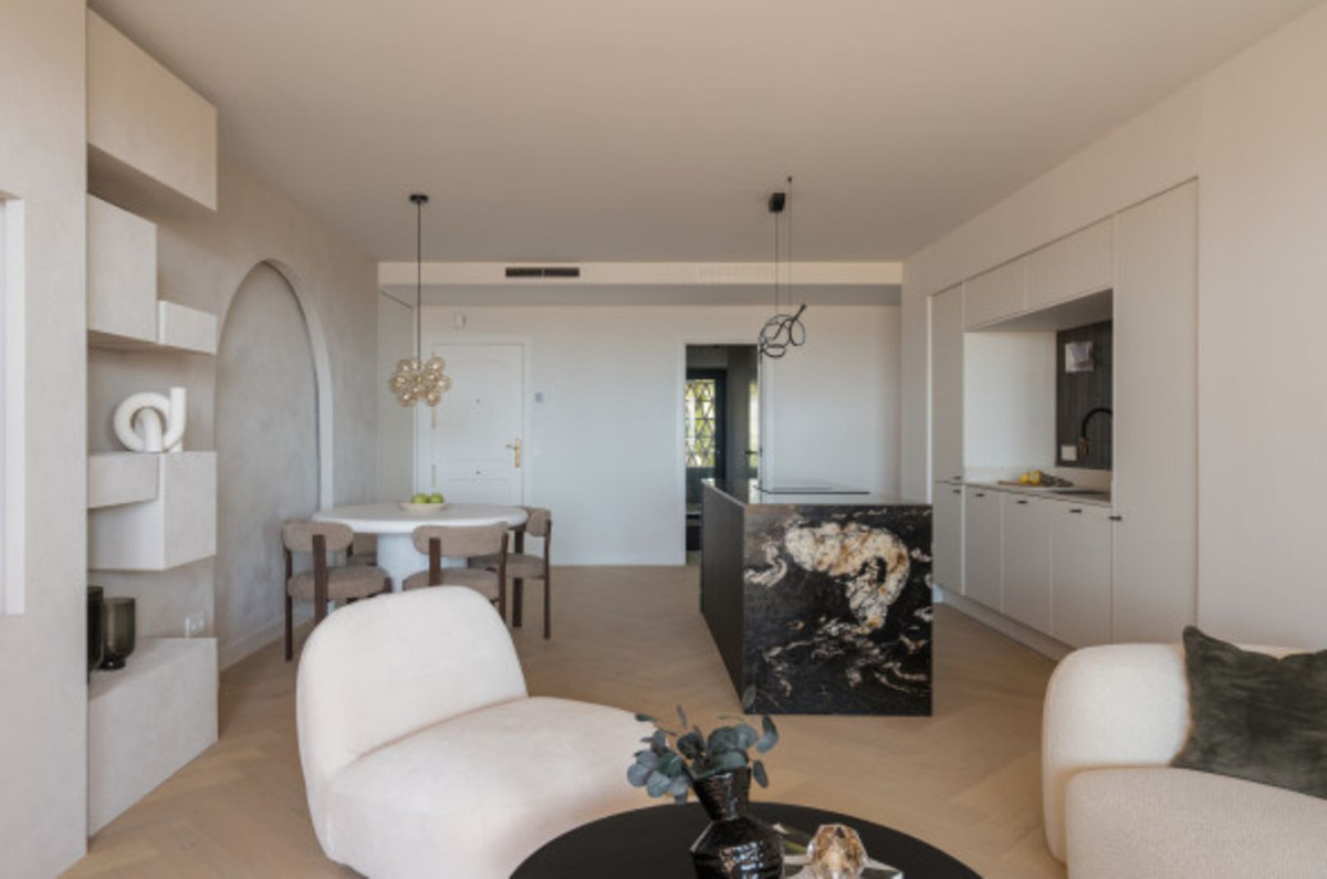3 Bed Apartment for sale in Nueva Andalucía Costa Del Sol, Málaga, Spain
