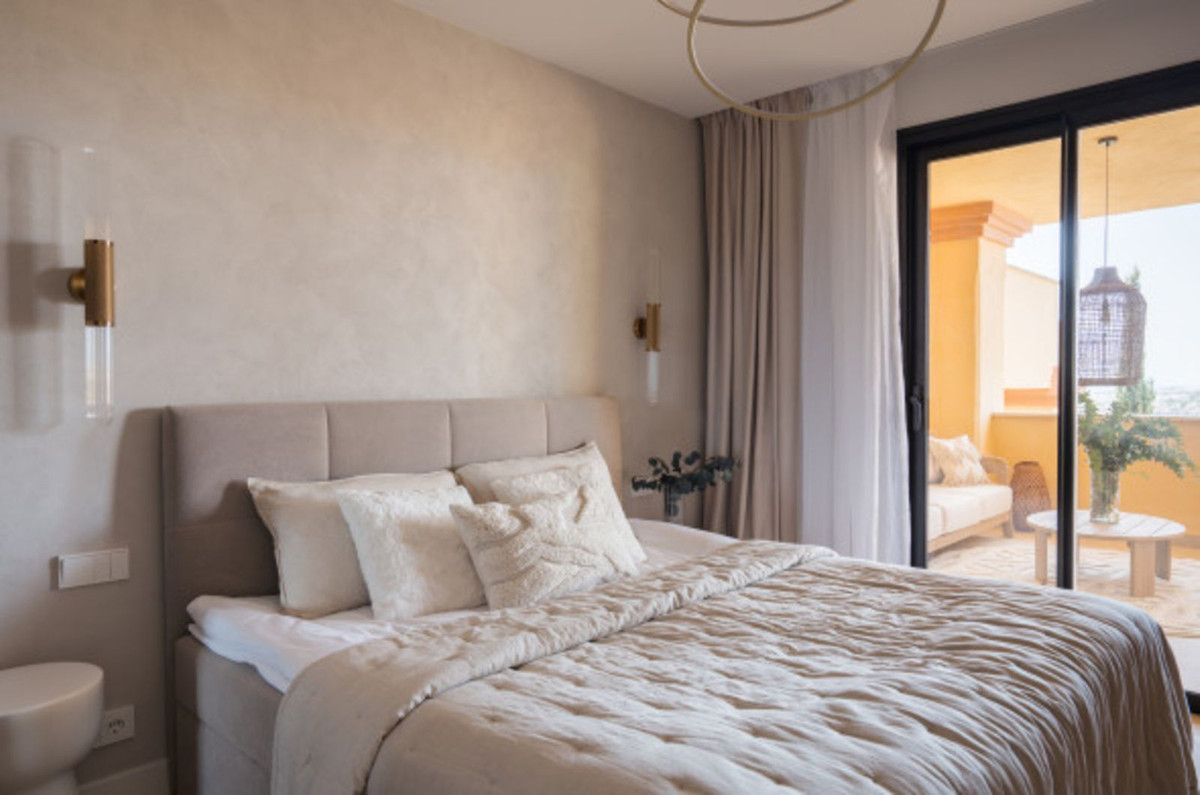 3 Bed Apartment for sale in Nueva Andalucía Costa Del Sol, Málaga, Spain