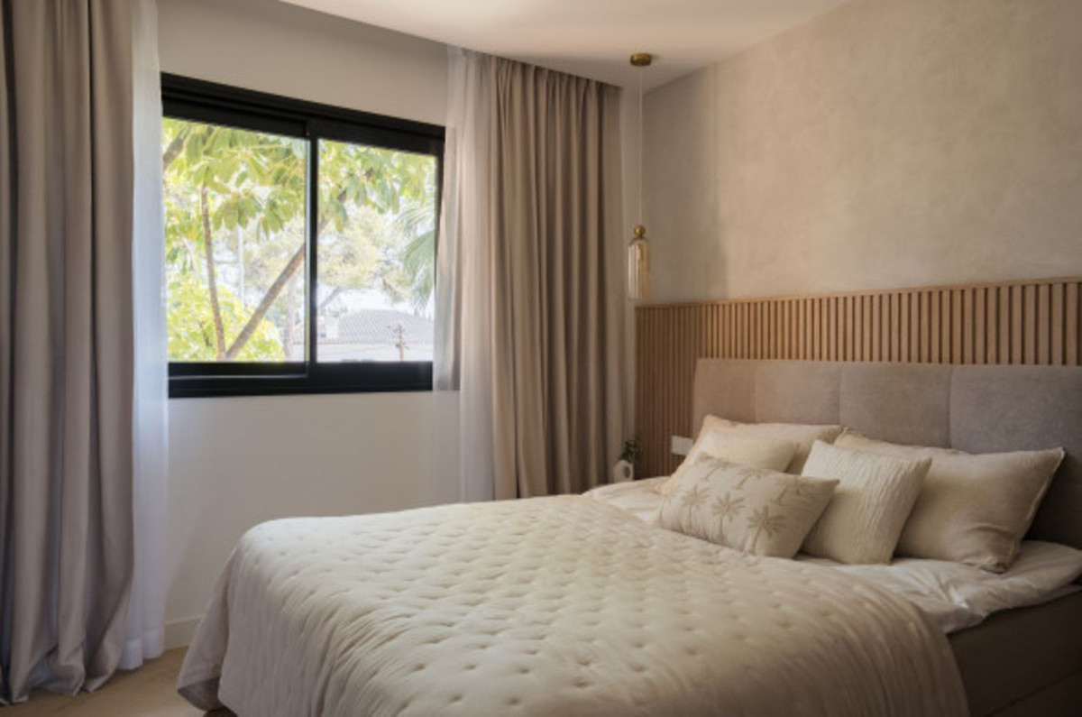 3 Bed Apartment for sale in Nueva Andalucía Costa Del Sol, Málaga, Spain