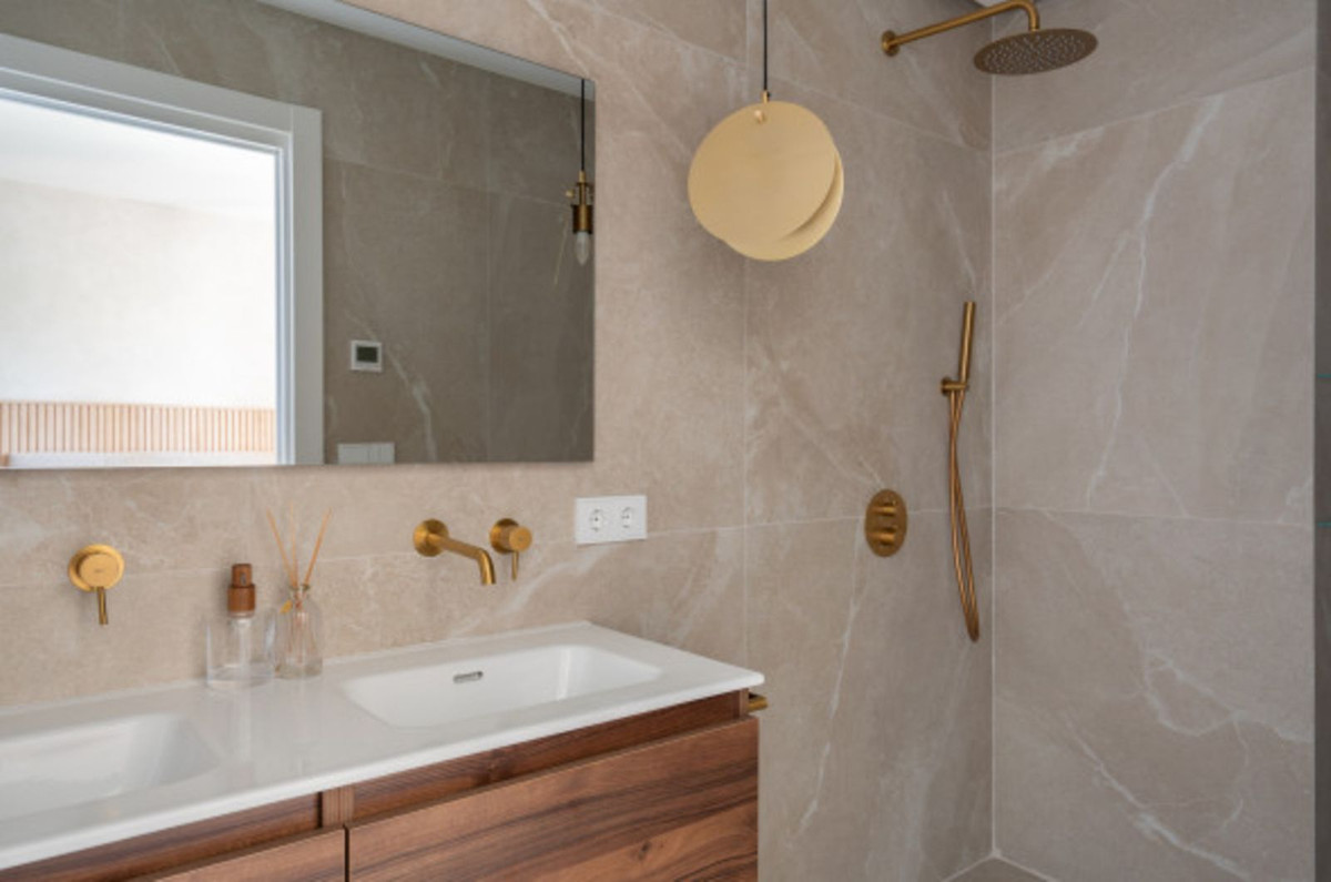 3 Bed Apartment for sale in Nueva Andalucía Costa Del Sol, Málaga, Spain