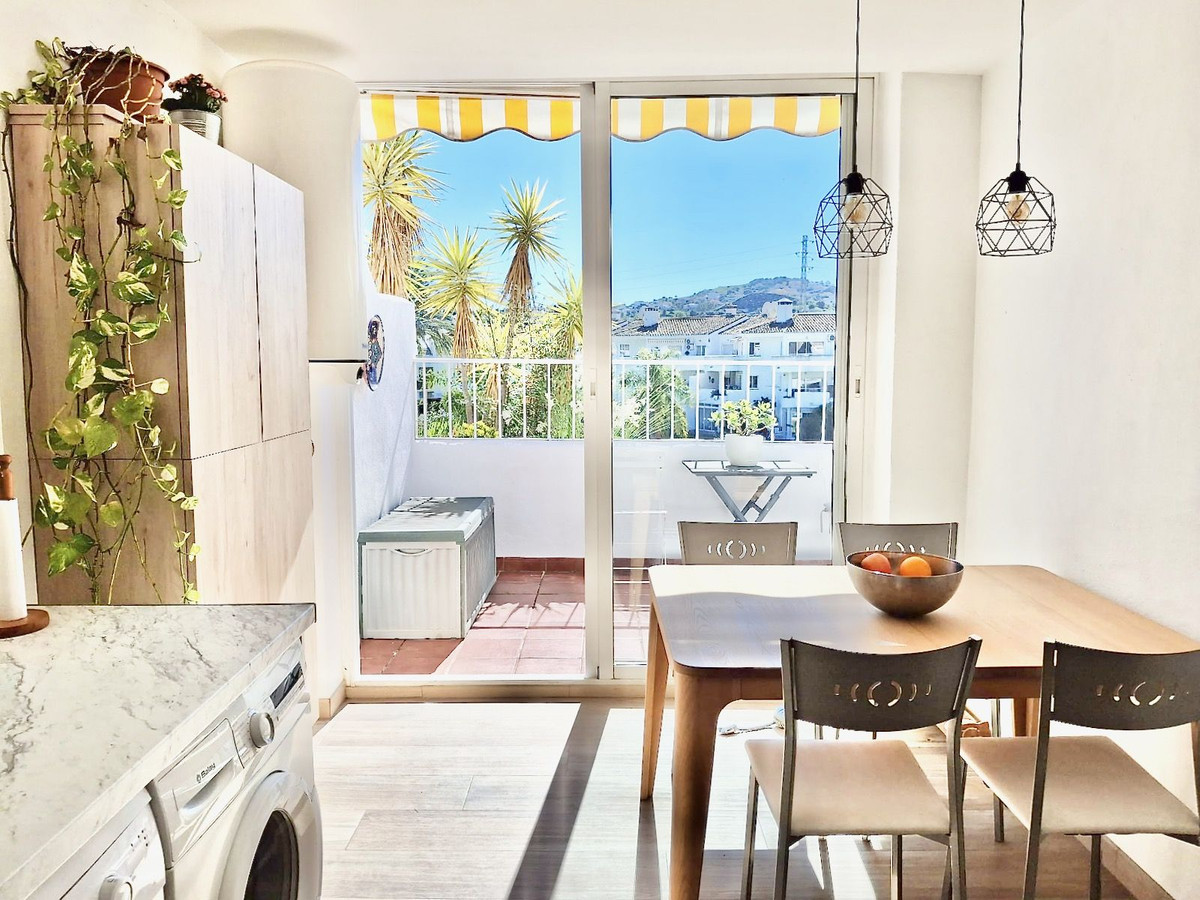 Se vende Apartamento Planta Media de 3 dormitorios en Costa Del Sol, Málaga, España