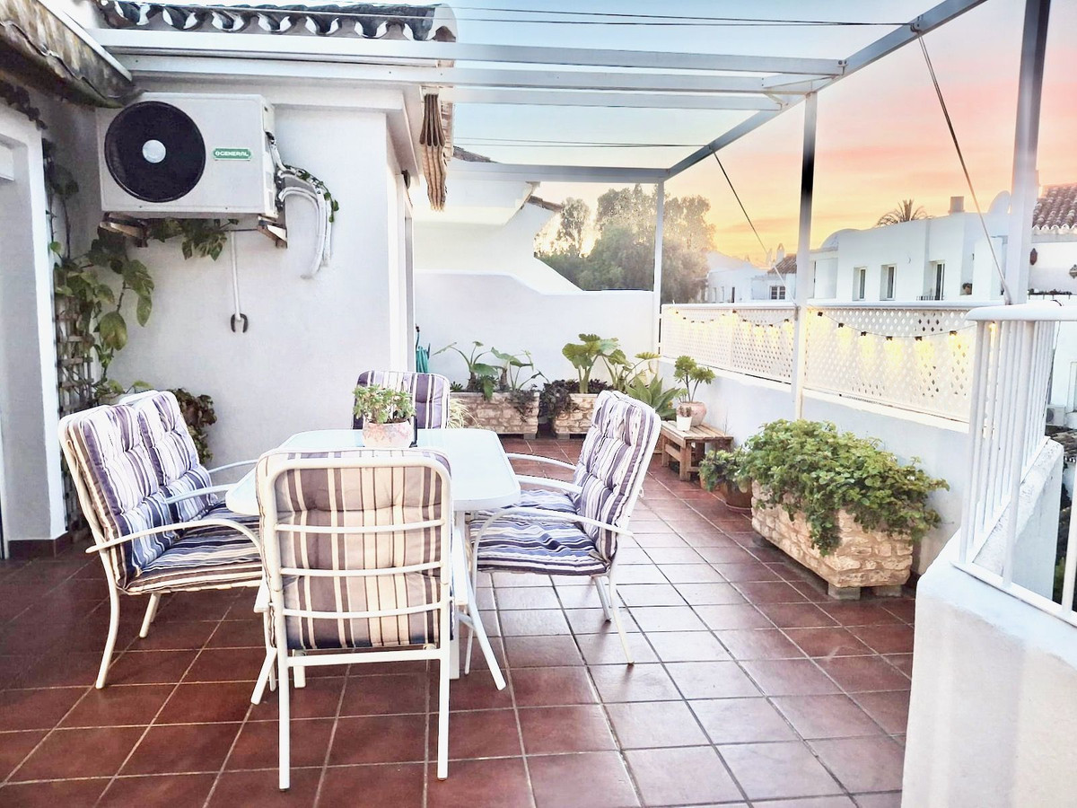 Se vende Apartamento Planta Media de 3 dormitorios en Costa Del Sol, Málaga, España