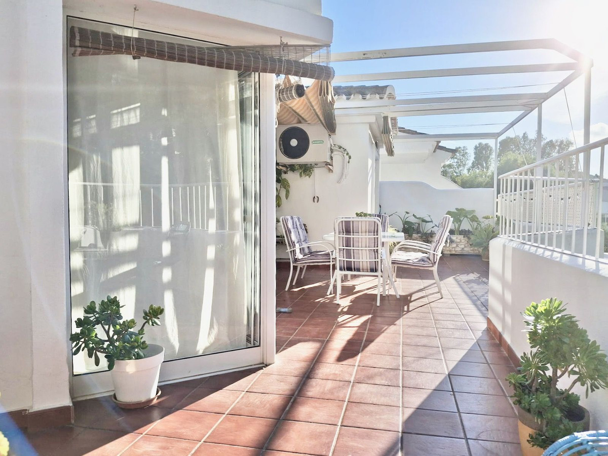 Se vende Apartamento Planta Media de 3 dormitorios en Costa Del Sol, Málaga, España