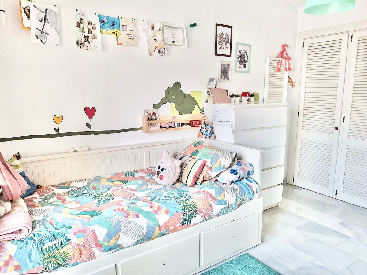 Se vende Apartamento Planta Media de 3 dormitorios en Costa Del Sol, Málaga, España