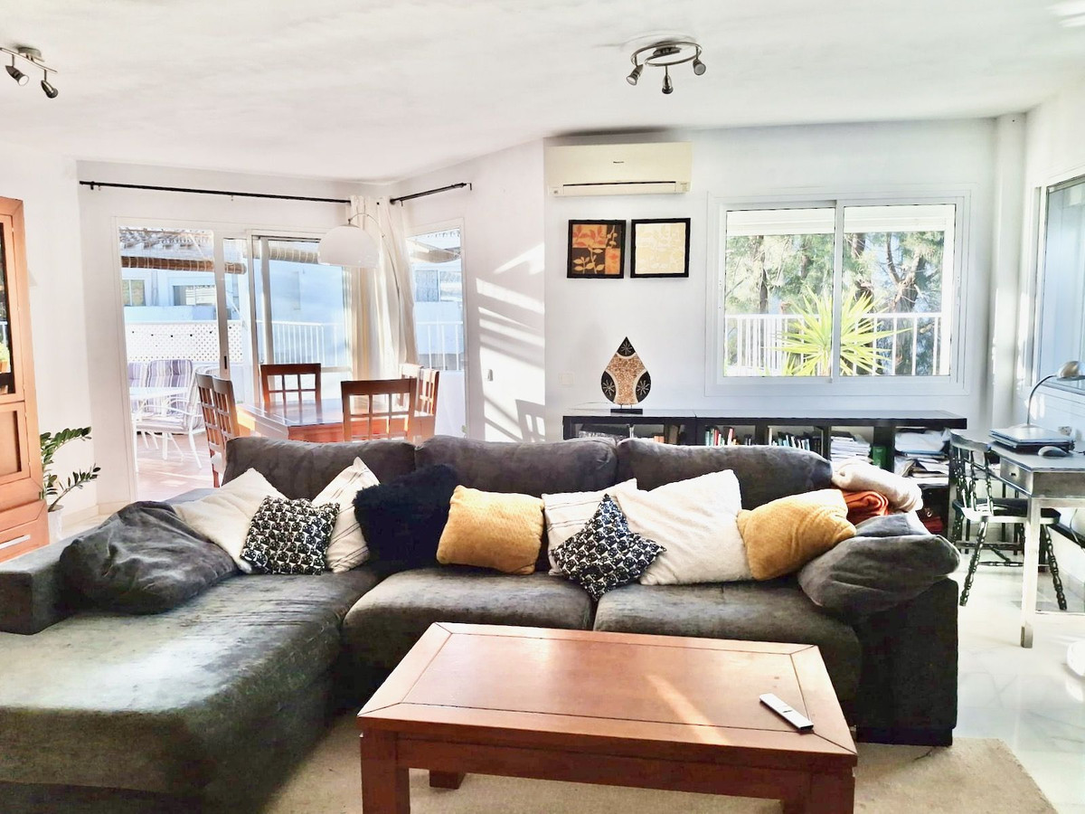 Se vende Apartamento Planta Media de 3 dormitorios en Costa Del Sol, Málaga, España