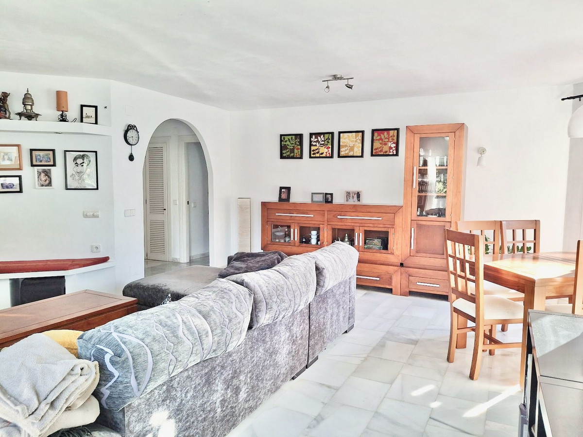 Se vende Apartamento Planta Media de 3 dormitorios en Costa Del Sol, Málaga, España