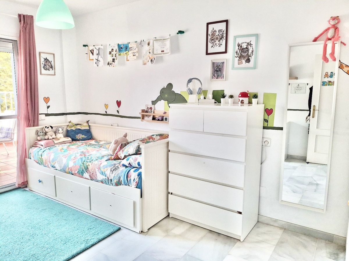 Se vende Apartamento Planta Media de 3 dormitorios en Costa Del Sol, Málaga, España