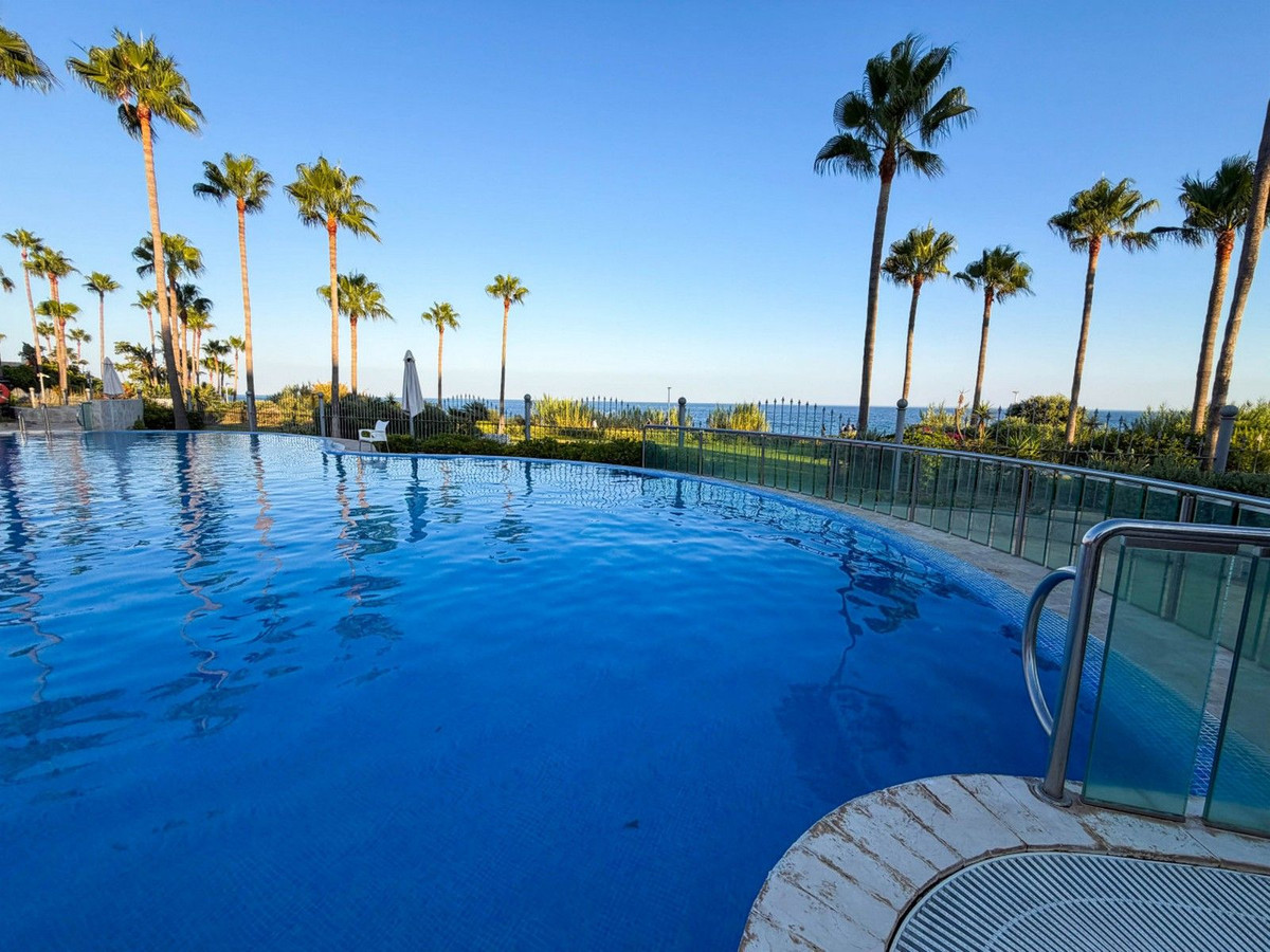 2 Bed Apartment for sale in New Golden Mile Costa Del Sol, Málaga, Spain