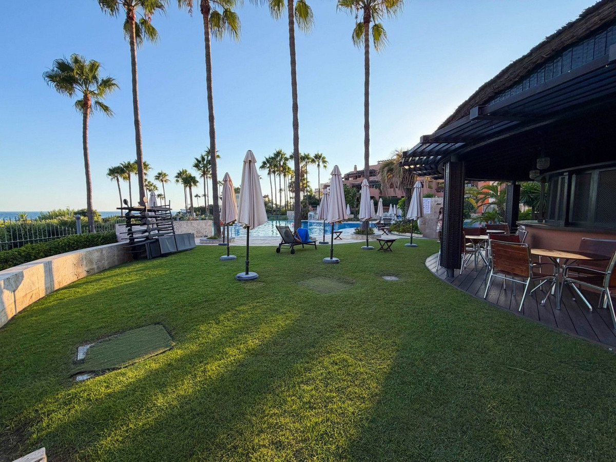 2 Bed Apartment for sale in New Golden Mile Costa Del Sol, Málaga, Spain