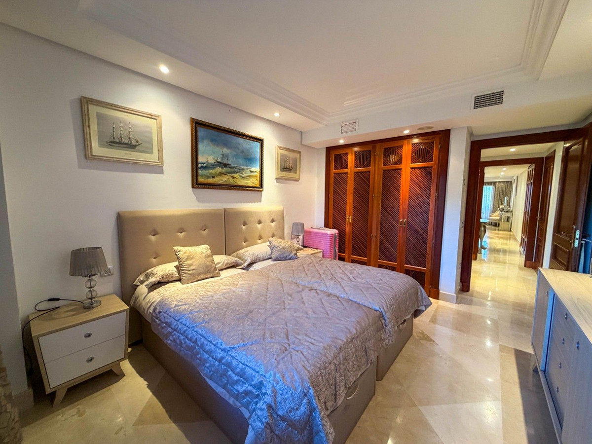 2 Bed Apartment for sale in New Golden Mile Costa Del Sol, Málaga, Spain