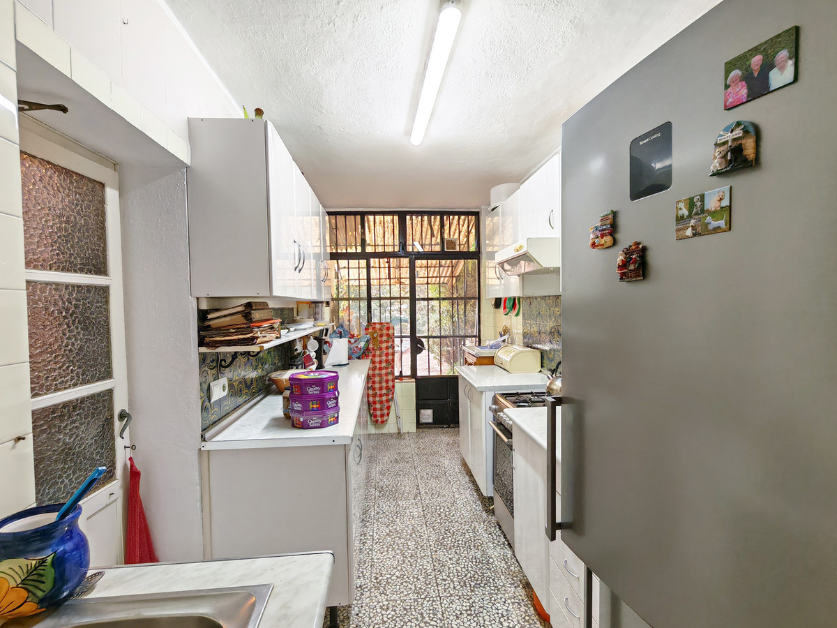 Se vende Villa - Chalet de 3 dormitorios en Costa Del Sol, Málaga, España