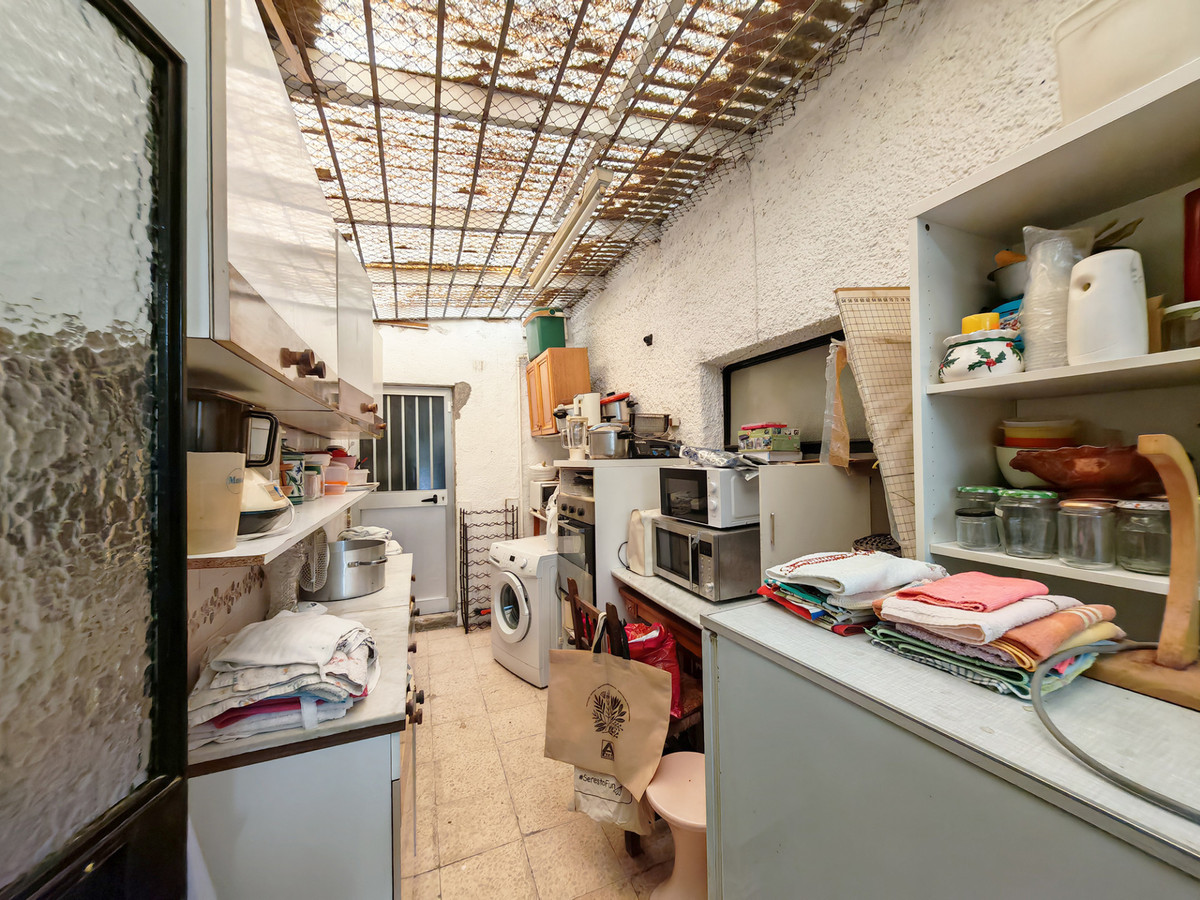 Se vende Villa - Chalet de 3 dormitorios en Costa Del Sol, Málaga, España