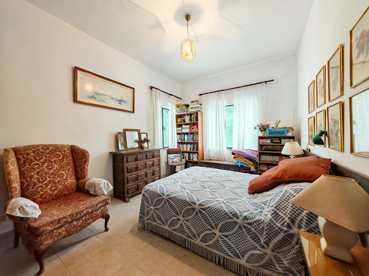 Se vende Villa - Chalet de 3 dormitorios en Costa Del Sol, Málaga, España