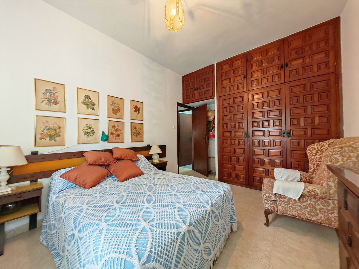 Se vende Villa - Chalet de 3 dormitorios en Costa Del Sol, Málaga, España