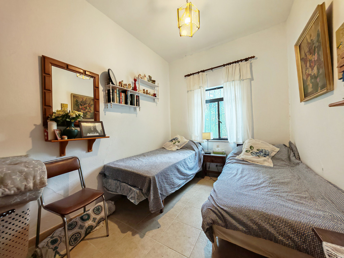 Se vende Villa - Chalet de 3 dormitorios en Costa Del Sol, Málaga, España