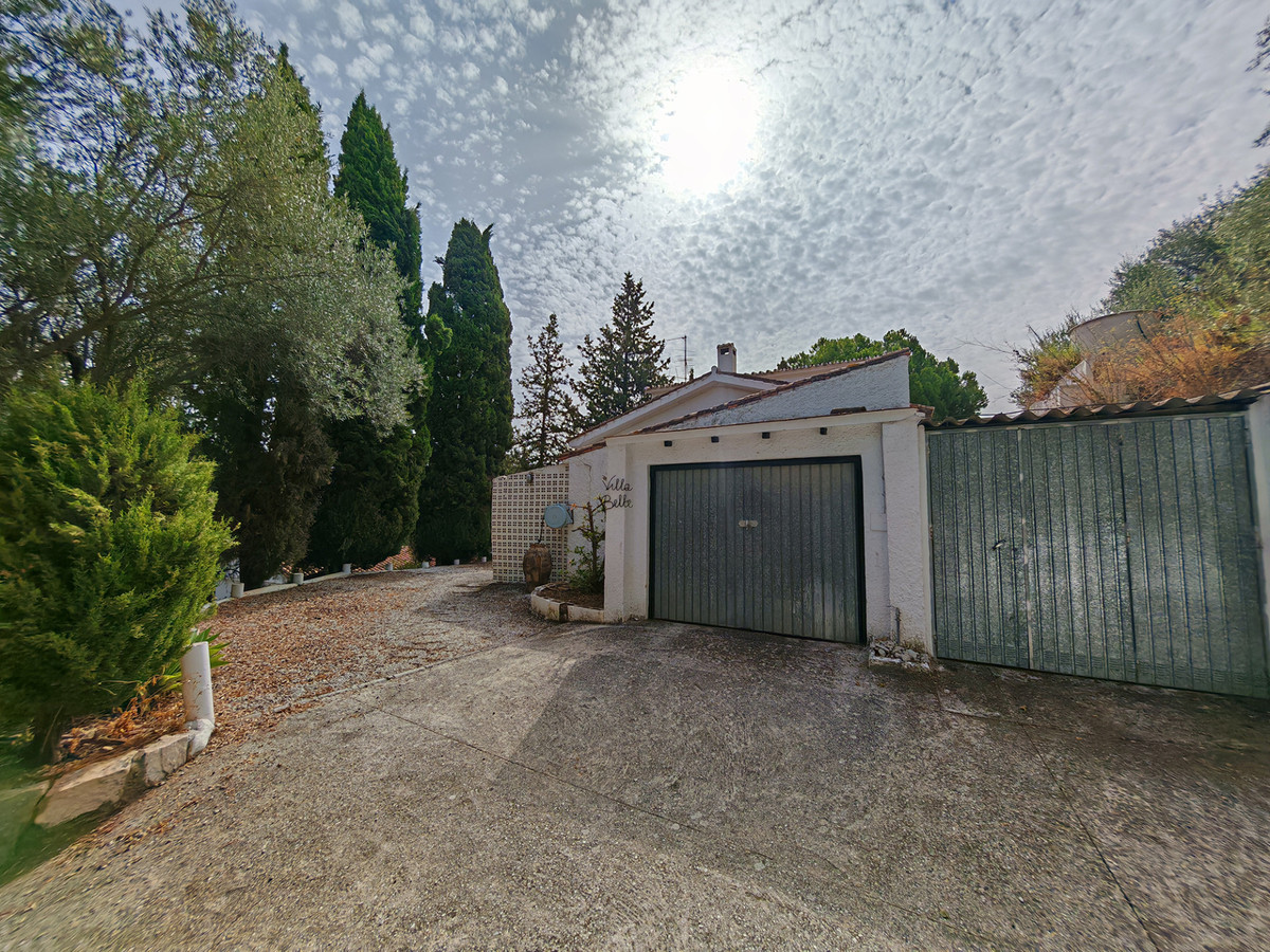Se vende Villa - Chalet de 3 dormitorios en Costa Del Sol, Málaga, España