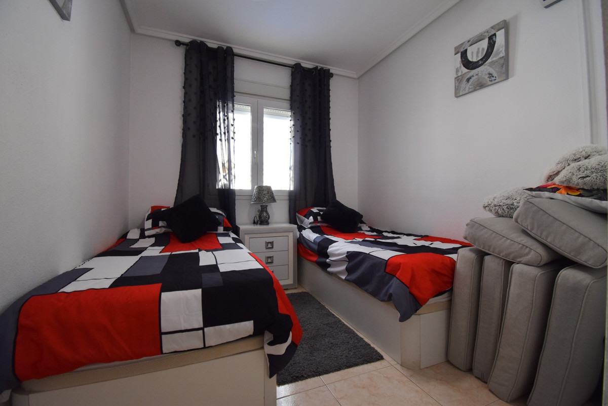 2 Bed Townhouse for sale in Playa Flamenca Costa Blanca, Alicante, Spain