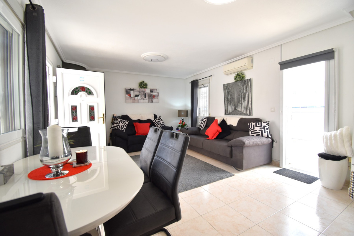 2 Bed Townhouse for sale in Playa Flamenca Costa Blanca, Alicante, Spain
