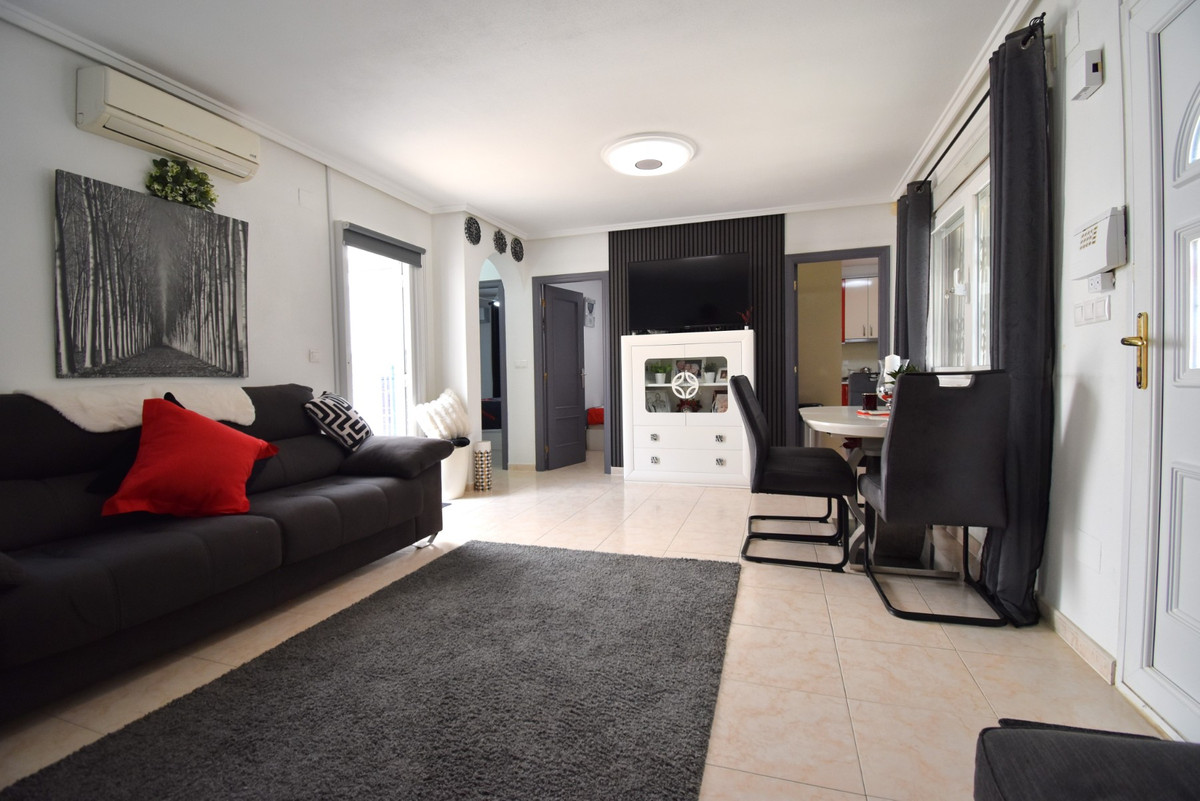 2 Bed Townhouse for sale in Playa Flamenca Costa Blanca, Alicante, Spain