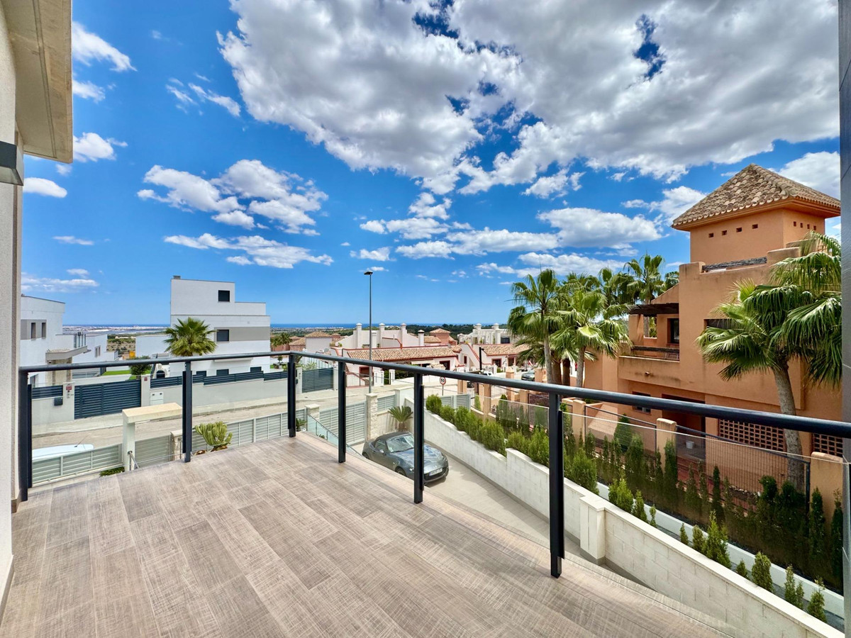 Se vende Villa - Chalet de 4 dormitorios en Costa Blanca, Alicante, España