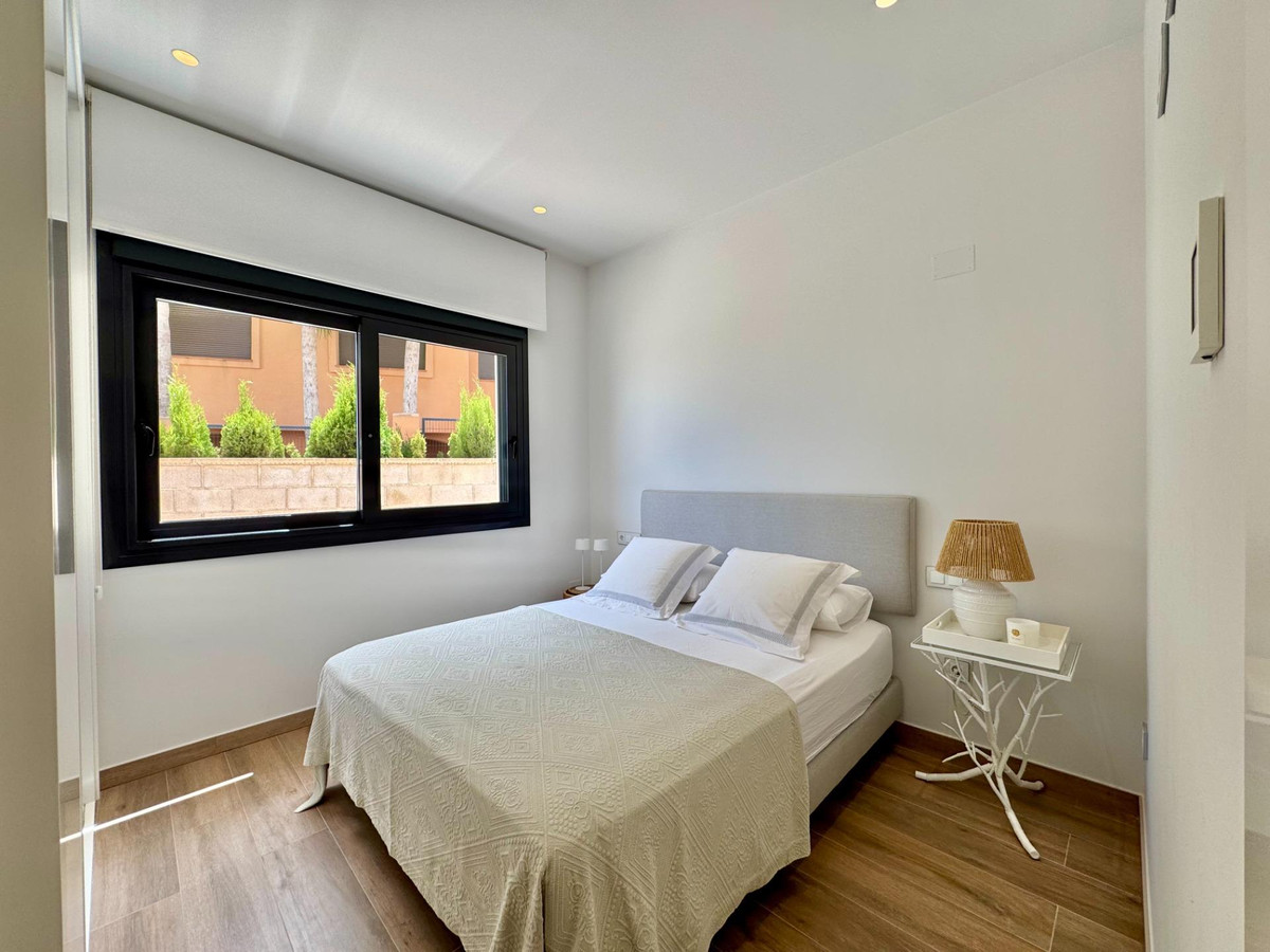 Se vende Villa - Chalet de 4 dormitorios en Costa Blanca, Alicante, España