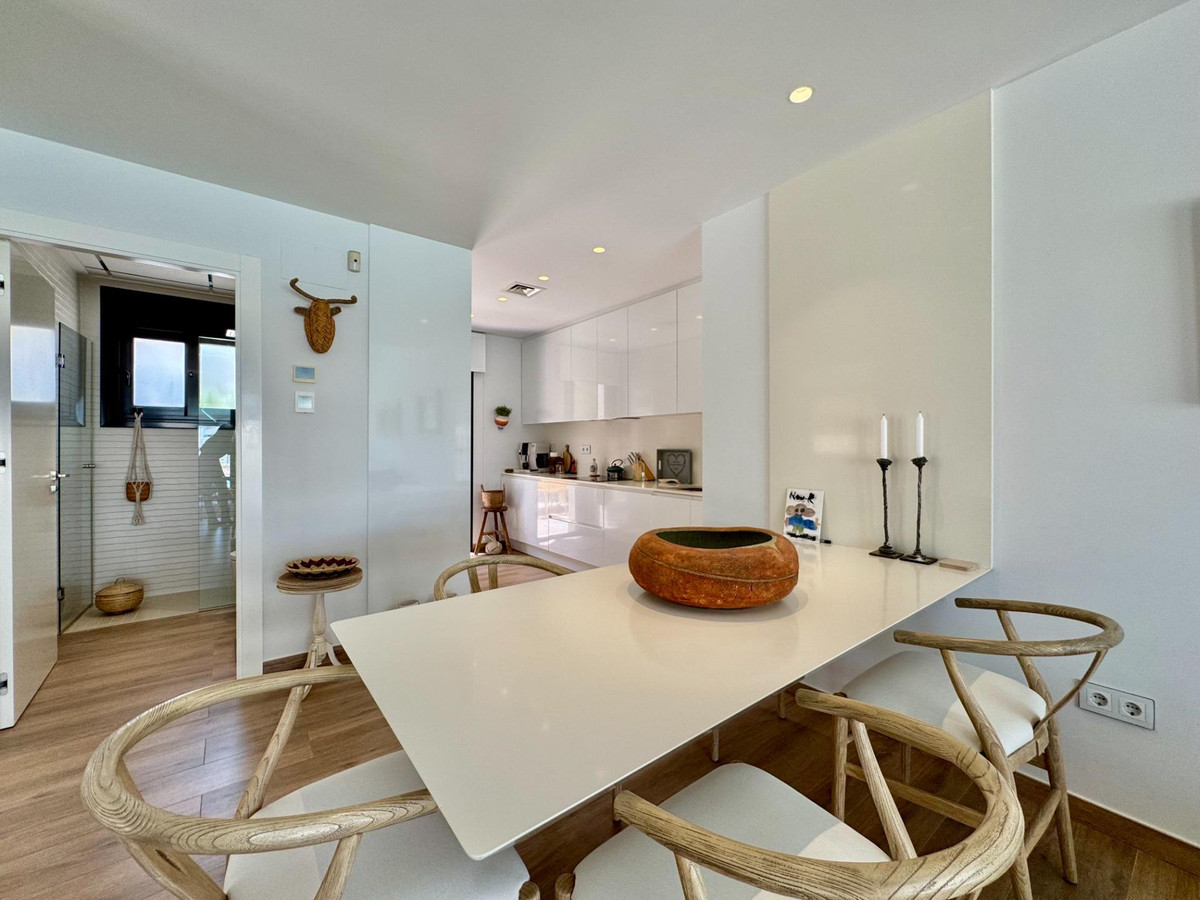 Se vende Villa - Chalet de 4 dormitorios en Costa Blanca, Alicante, España