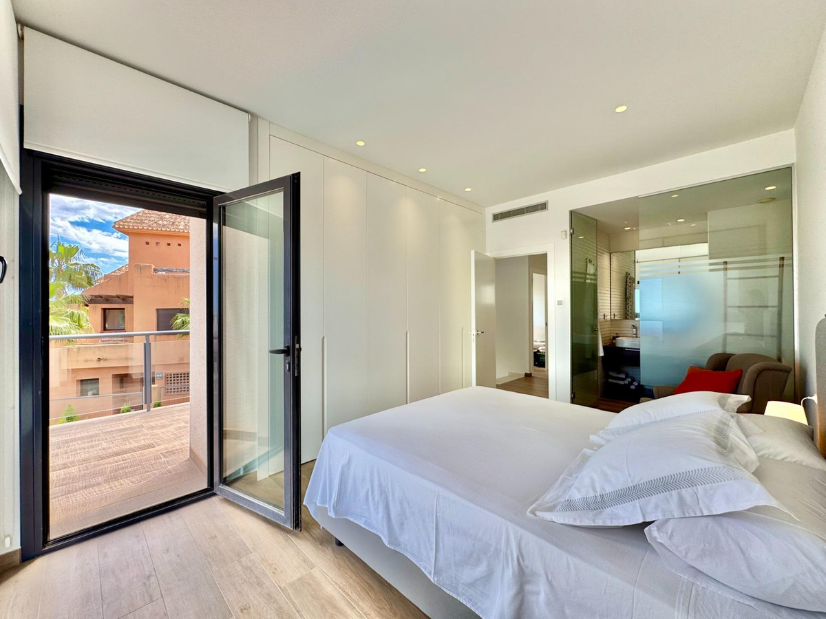 Se vende Villa - Chalet de 4 dormitorios en Costa Blanca, Alicante, España