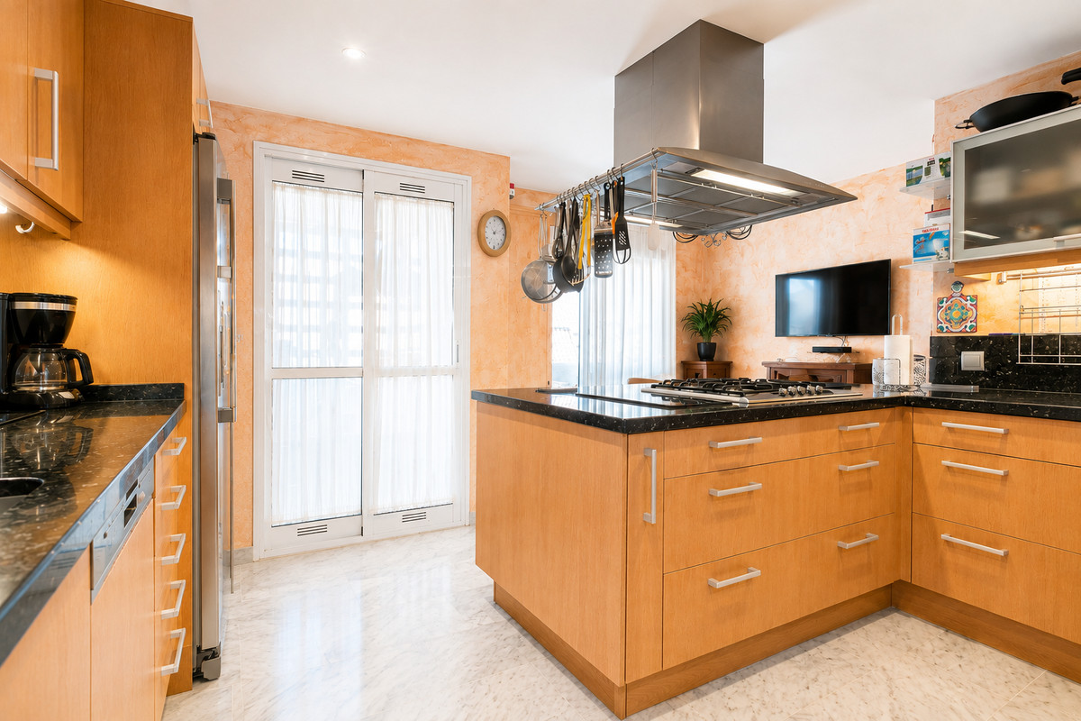 4 Bed Apartment for sale in Guadalmina Baja Costa Del Sol, Málaga, Spain