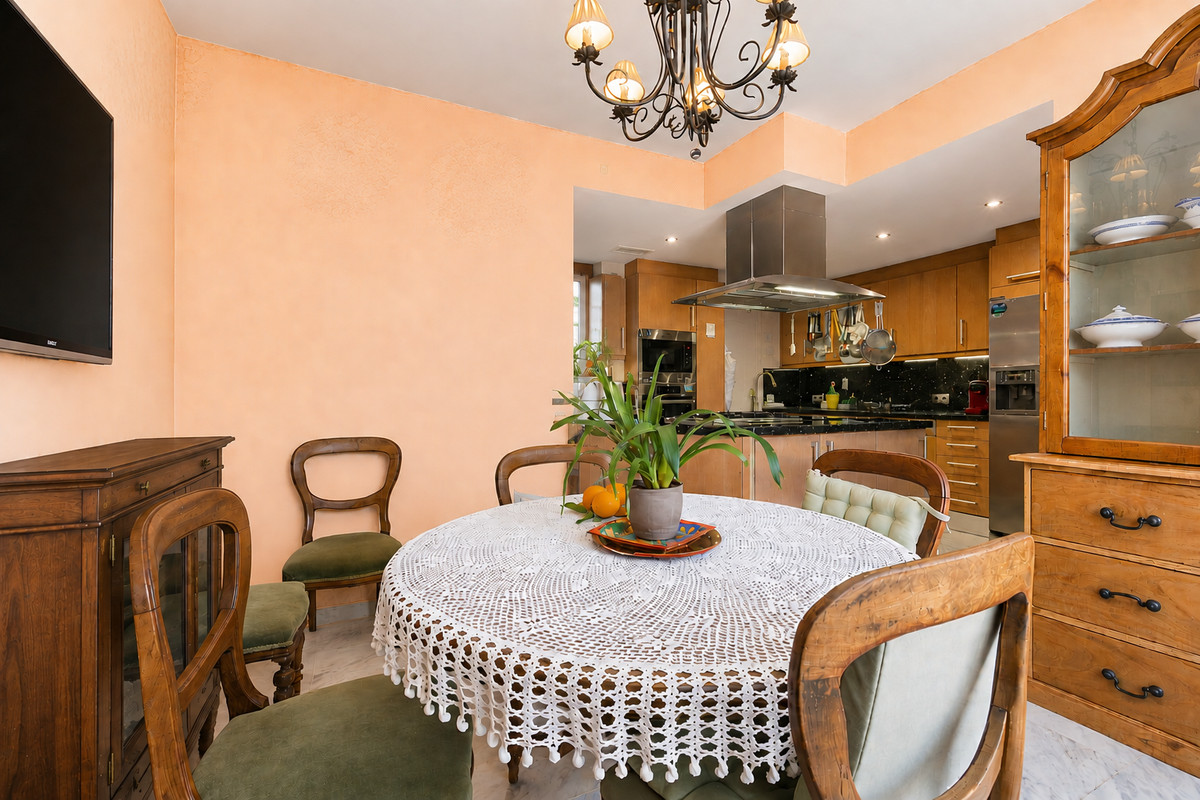 4 Bed Apartment for sale in Guadalmina Baja Costa Del Sol, Málaga, Spain