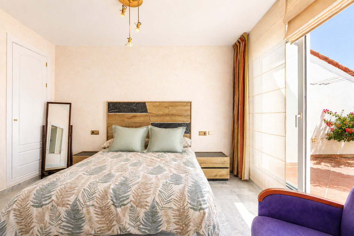 4 Bed Apartment for sale in Guadalmina Baja Costa Del Sol, Málaga, Spain