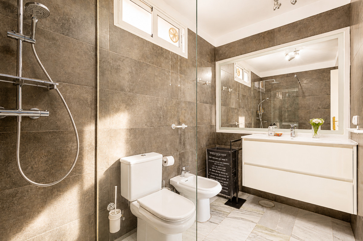 4 Bed Apartment for sale in Guadalmina Baja Costa Del Sol, Málaga, Spain