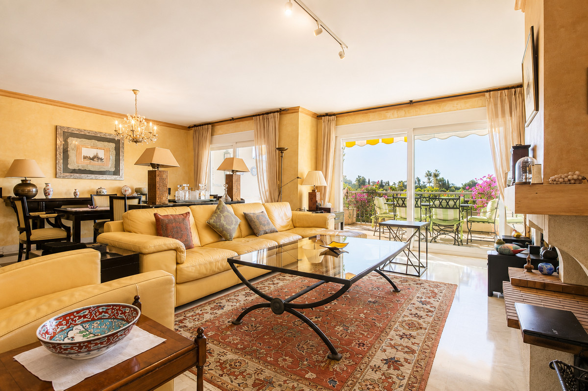 4 Bed Apartment for sale in Guadalmina Baja Costa Del Sol, Málaga, Spain