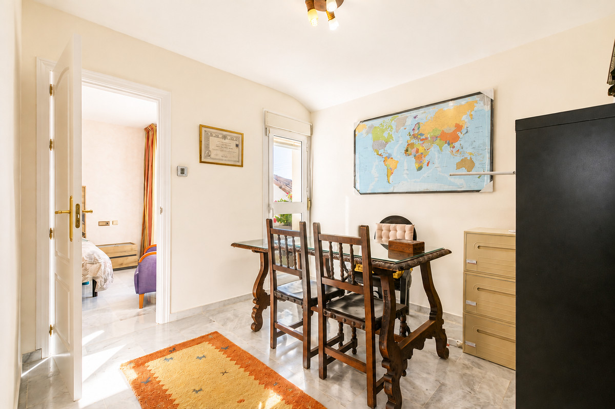 4 Bed Apartment for sale in Guadalmina Baja Costa Del Sol, Málaga, Spain