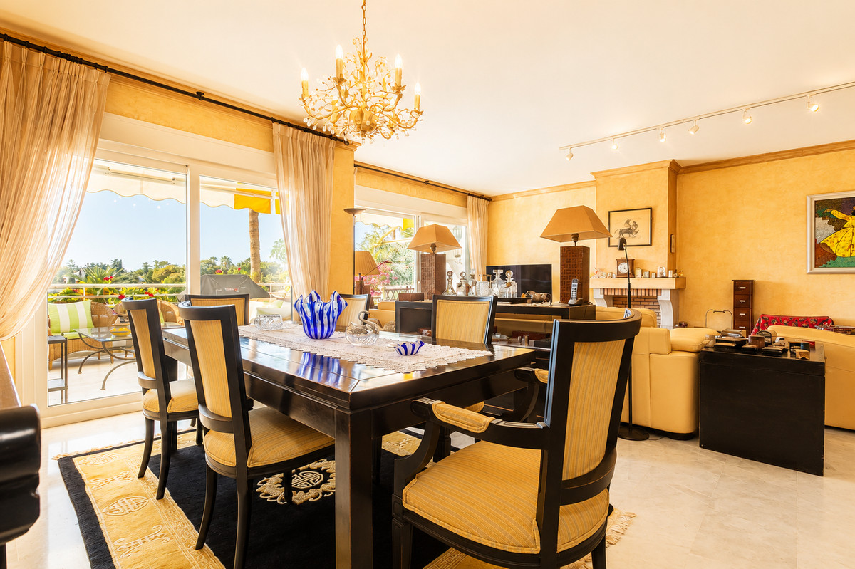 4 Bed Apartment for sale in Guadalmina Baja Costa Del Sol, Málaga, Spain