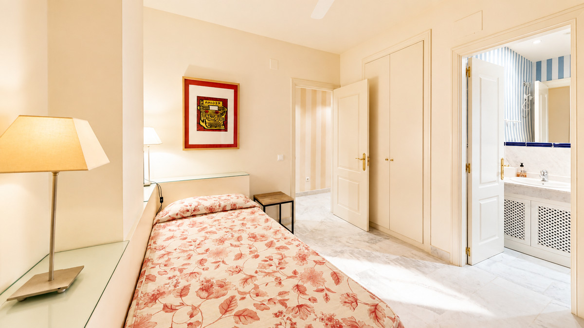 4 Bed Apartment for sale in Guadalmina Baja Costa Del Sol, Málaga, Spain
