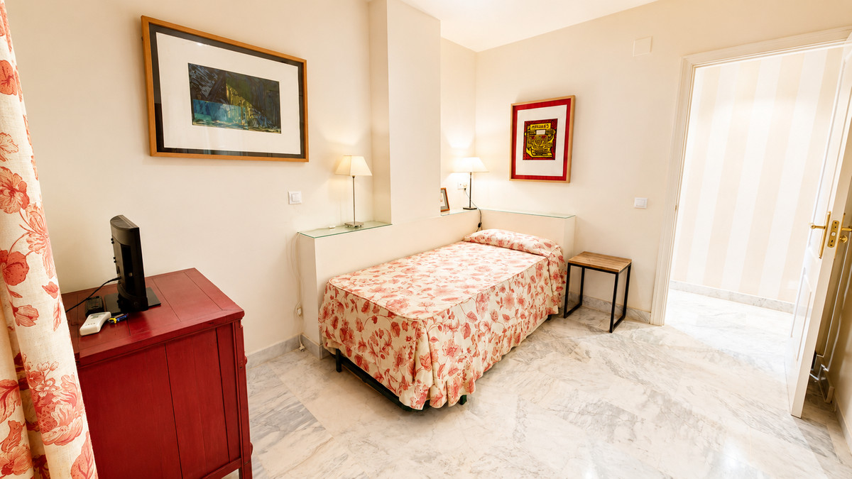 4 Bed Apartment for sale in Guadalmina Baja Costa Del Sol, Málaga, Spain