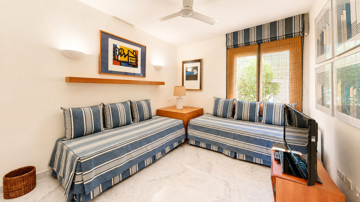 4 Bed Apartment for sale in Guadalmina Baja Costa Del Sol, Málaga, Spain
