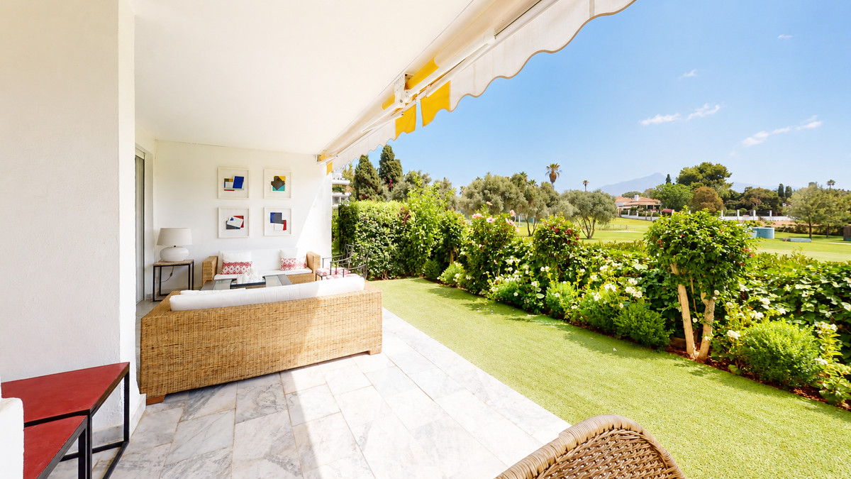 4 Bed Apartment for sale in Guadalmina Baja Costa Del Sol, Málaga, Spain