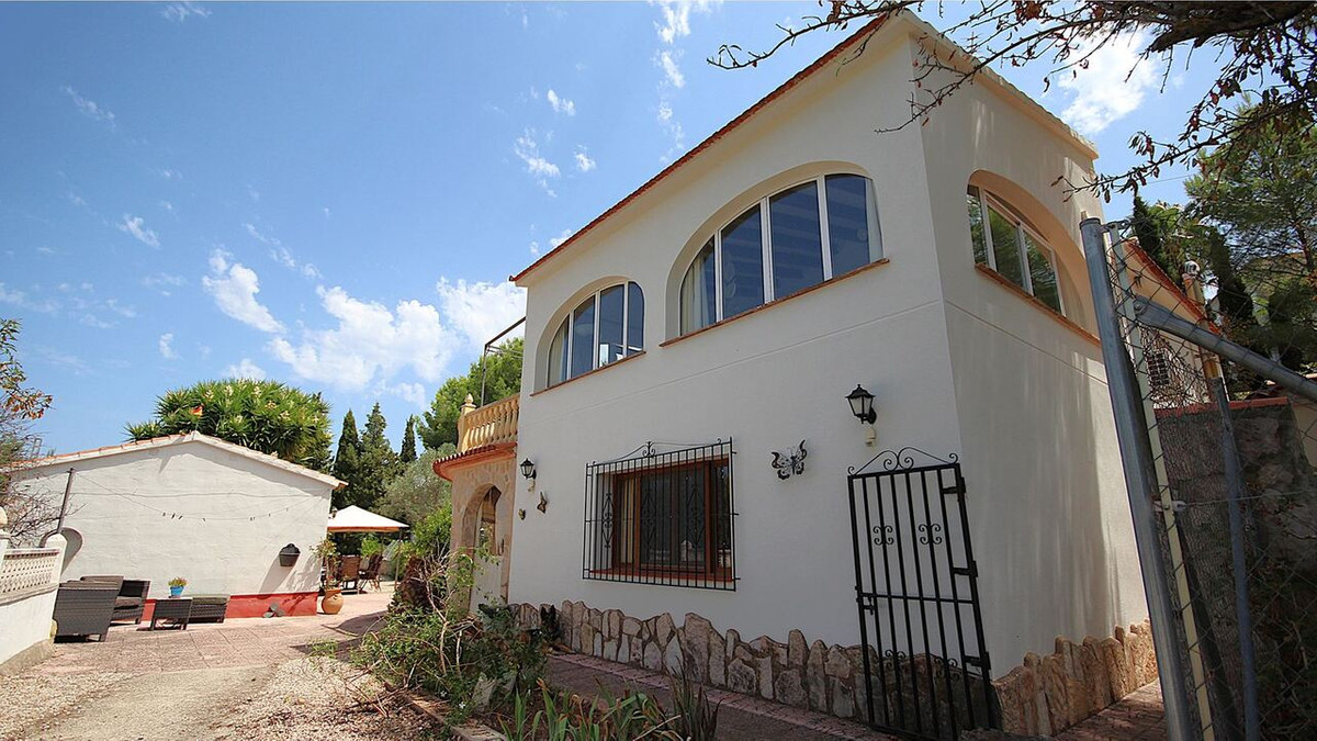 Se vende Villa - Chalet de 4 dormitorios en Costa Blanca, Alicante, España