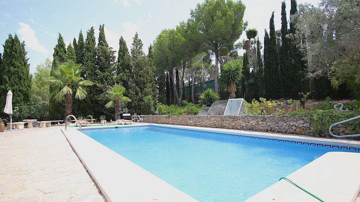 Se vende Villa - Chalet de 4 dormitorios en Costa Blanca, Alicante, España
