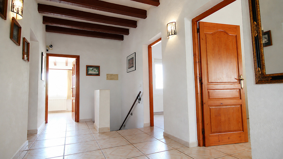 Se vende Villa - Chalet de 4 dormitorios en Costa Blanca, Alicante, España